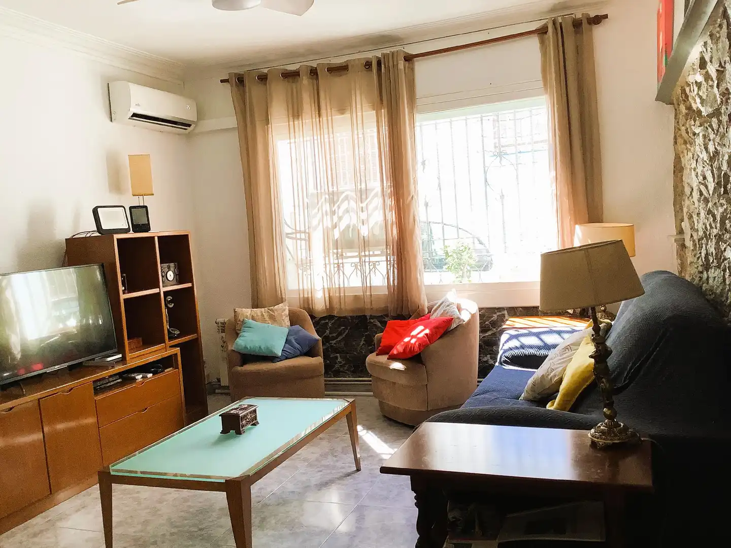 Living room of Ground floor for sale in El Masnou  with Air Conditioner, Heating and Storage room