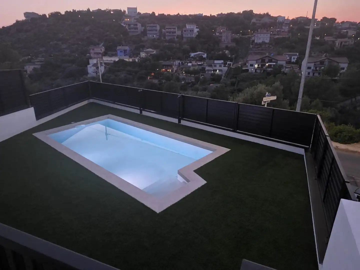 Piscina de Casa o xalet en venda en Calafell amb Aire condicionat, Calefacció i Jardí privat