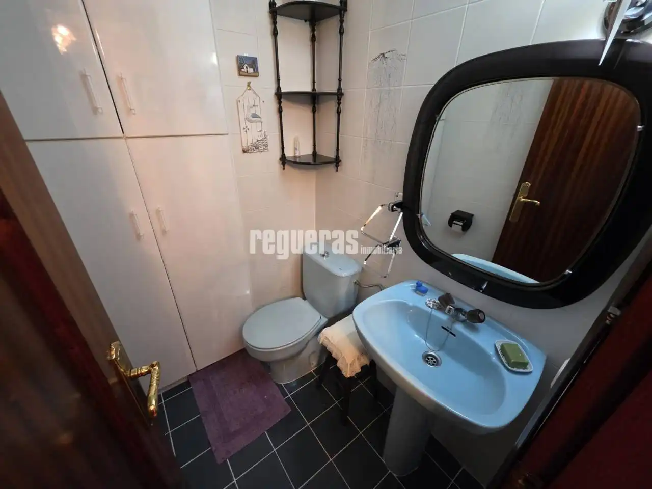 Badezimmer von Wohnung zur Miete in Centro