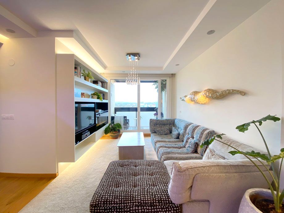 Sala d'estar de Pis en venda en Vitoria - Gasteiz amb Calefacció, Parquet i Terrassa