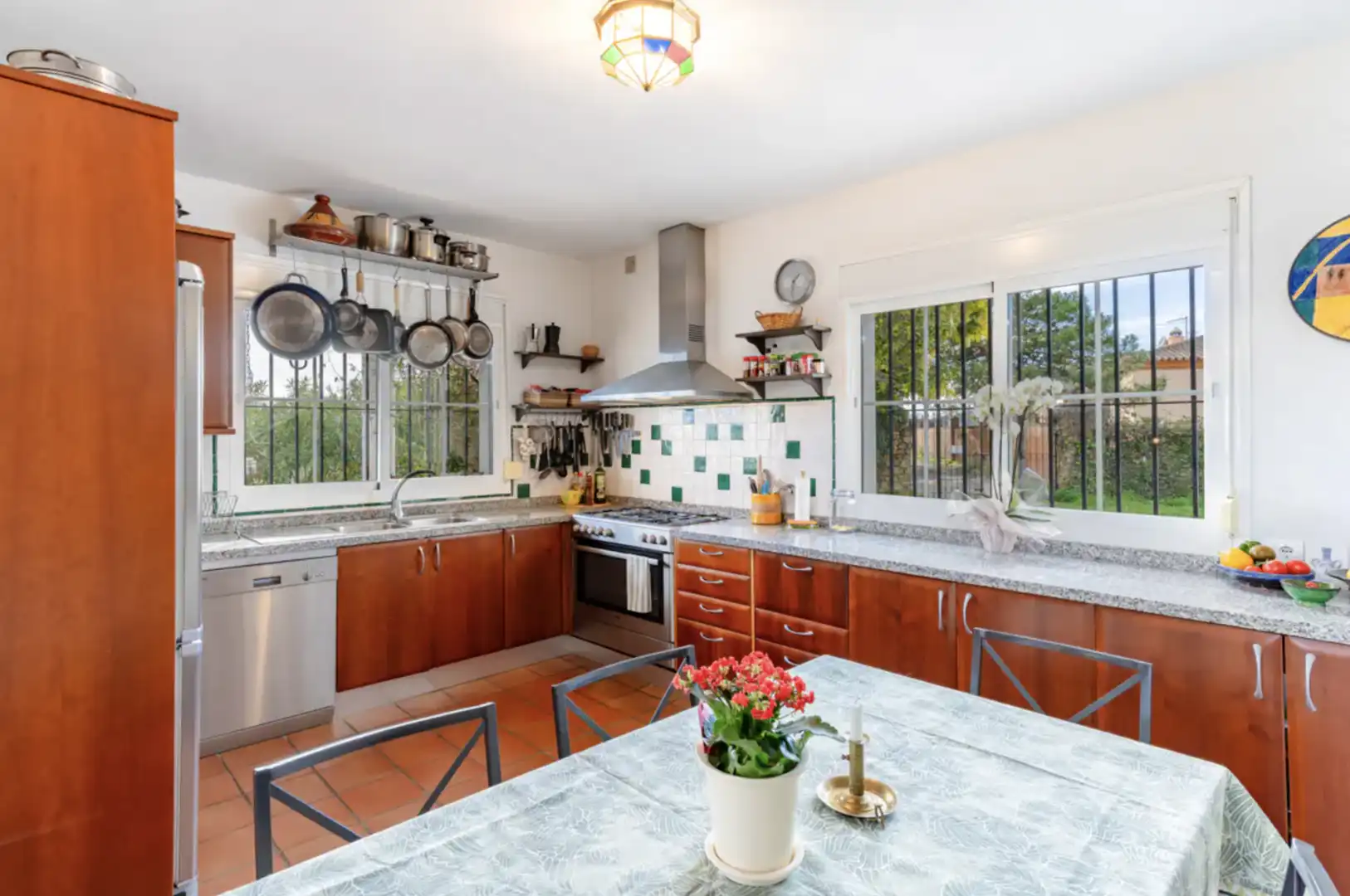 Cocina de Casa adosada en venta en Estepona con Calefacción, Jardín privado y Terraza