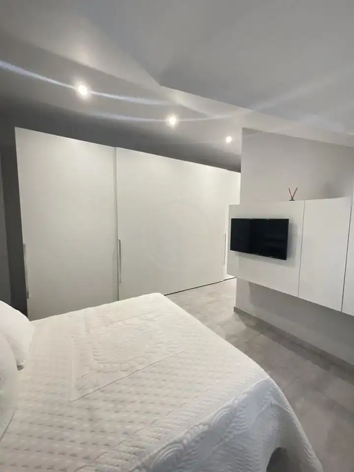 Dormitori de Casa o xalet en venda en Linares amb Aire condicionat, Jardí privat i Piscina