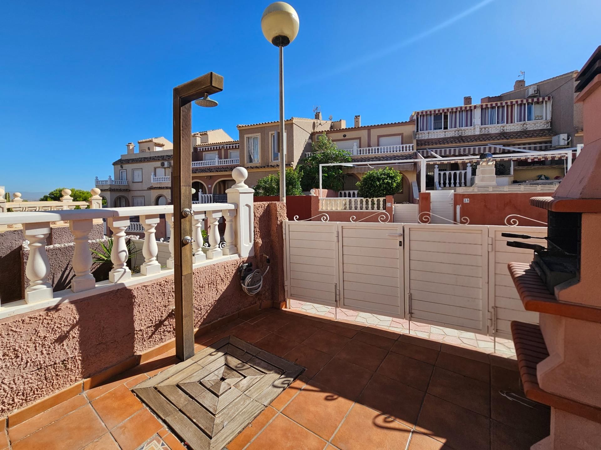 Jardí de Casa o xalet en venda en Santa Pola amb Aire condicionat, Calefacció i Jardí privat