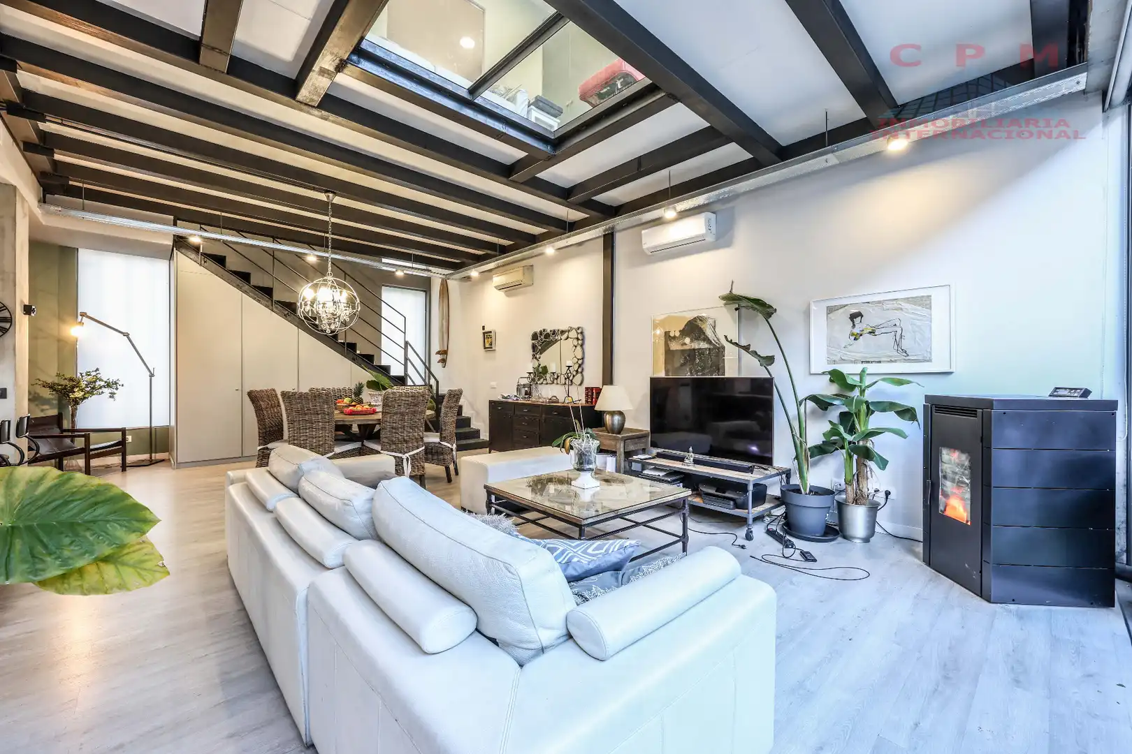 Sala de estar de Dúplex de alquiler en Alcobendas con Aire acondicionado, Calefacción y Jardín privado