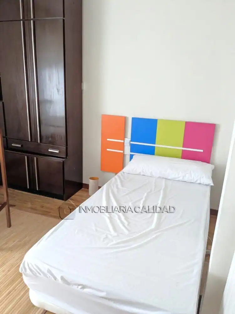 Habitación de Piso de alquiler en Burgos con Calefacción y Amueblado