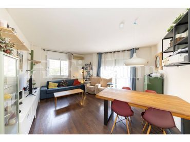 Wohnung mit Balkon zum Verkauf in Calle Turull