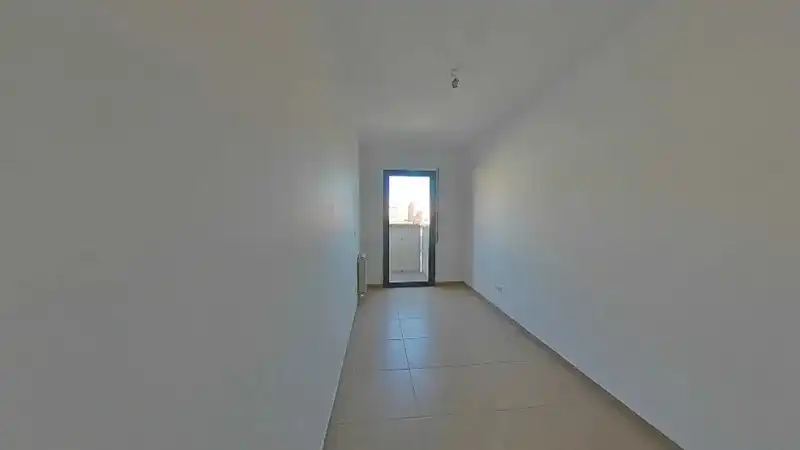 Flat for sale in Salt