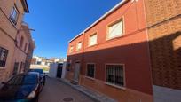 Exterior view of House or chalet for sale in Fuente de Pedro Naharro  with Heating