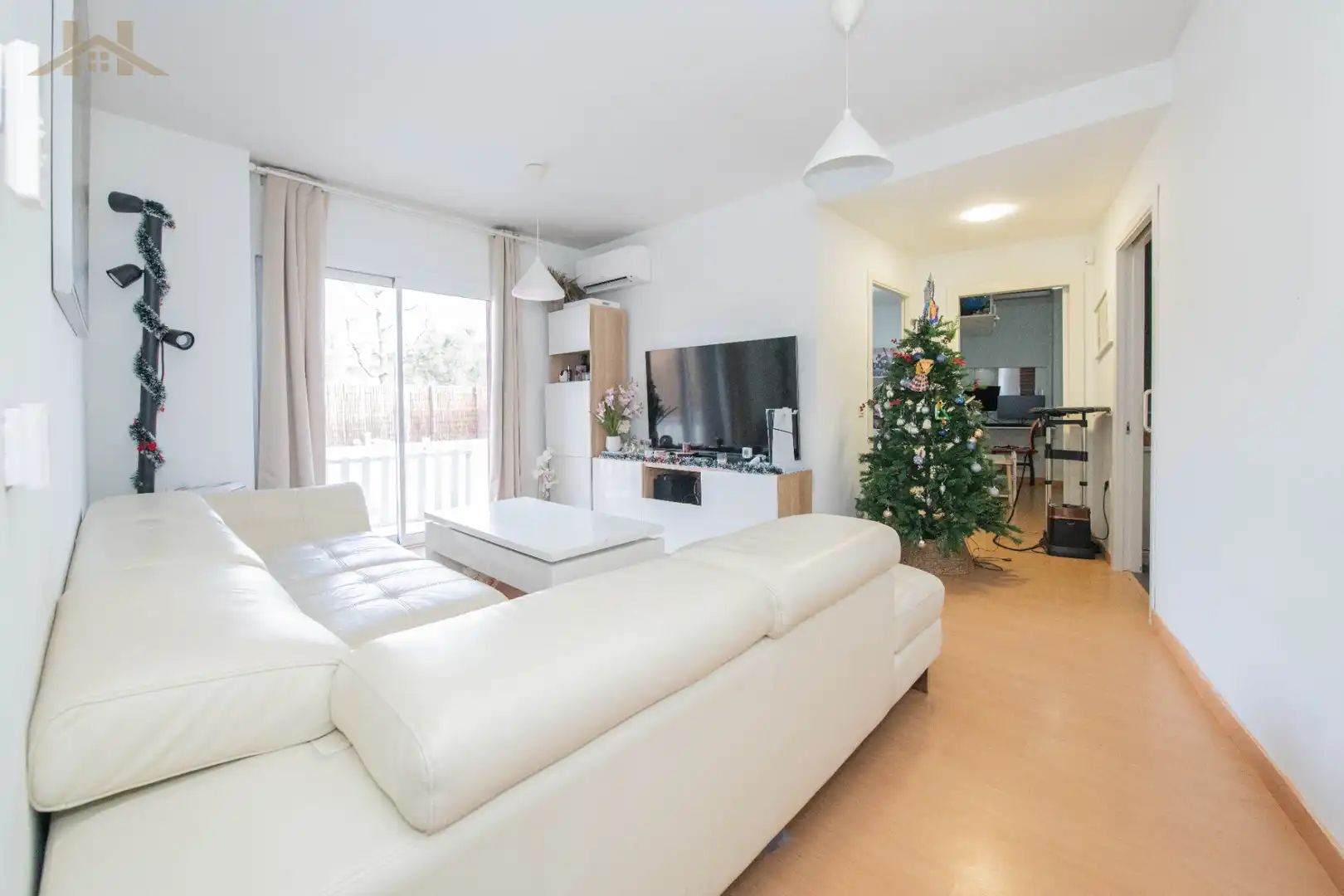 Sala d'estar de Planta baixa en venda en Villaviciosa de Odón amb Aire condicionat, Jardí privat i Terrassa