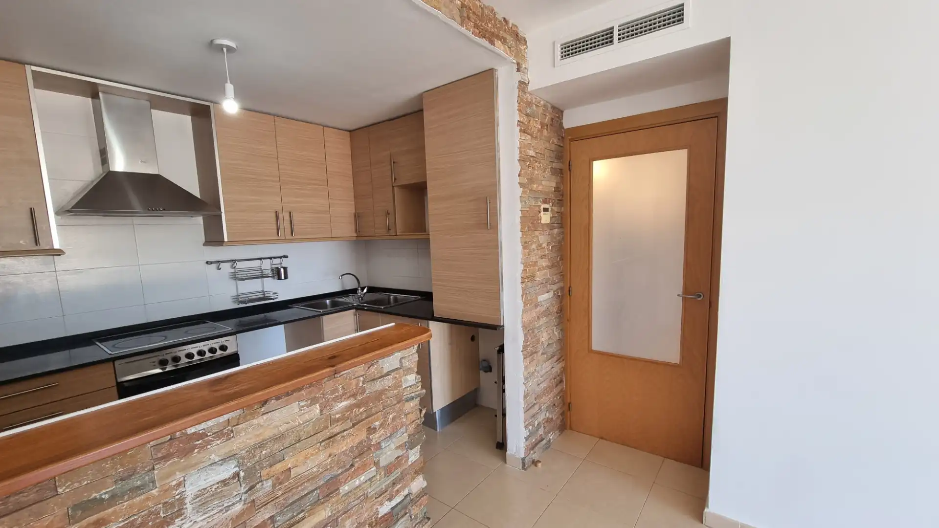 Cuina de Pis en venda en La Pobla de Mafumet amb Aire condicionat, Calefacció i Forn