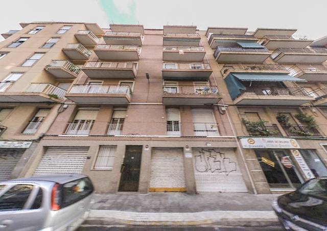 Piso en Venta en C/ Juan Espuche en Altabix