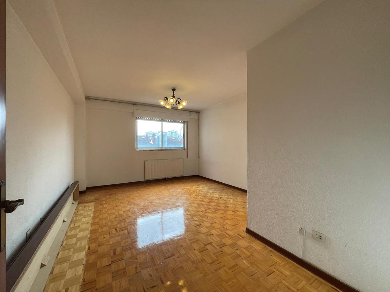 Living room of Flat for sale in A Coruña Capital   with Heating and Parquet flooring