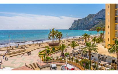 Vista exterior de Apartament en venda en Calpe / Calp amb Aire condicionat, Terrassa i Piscina