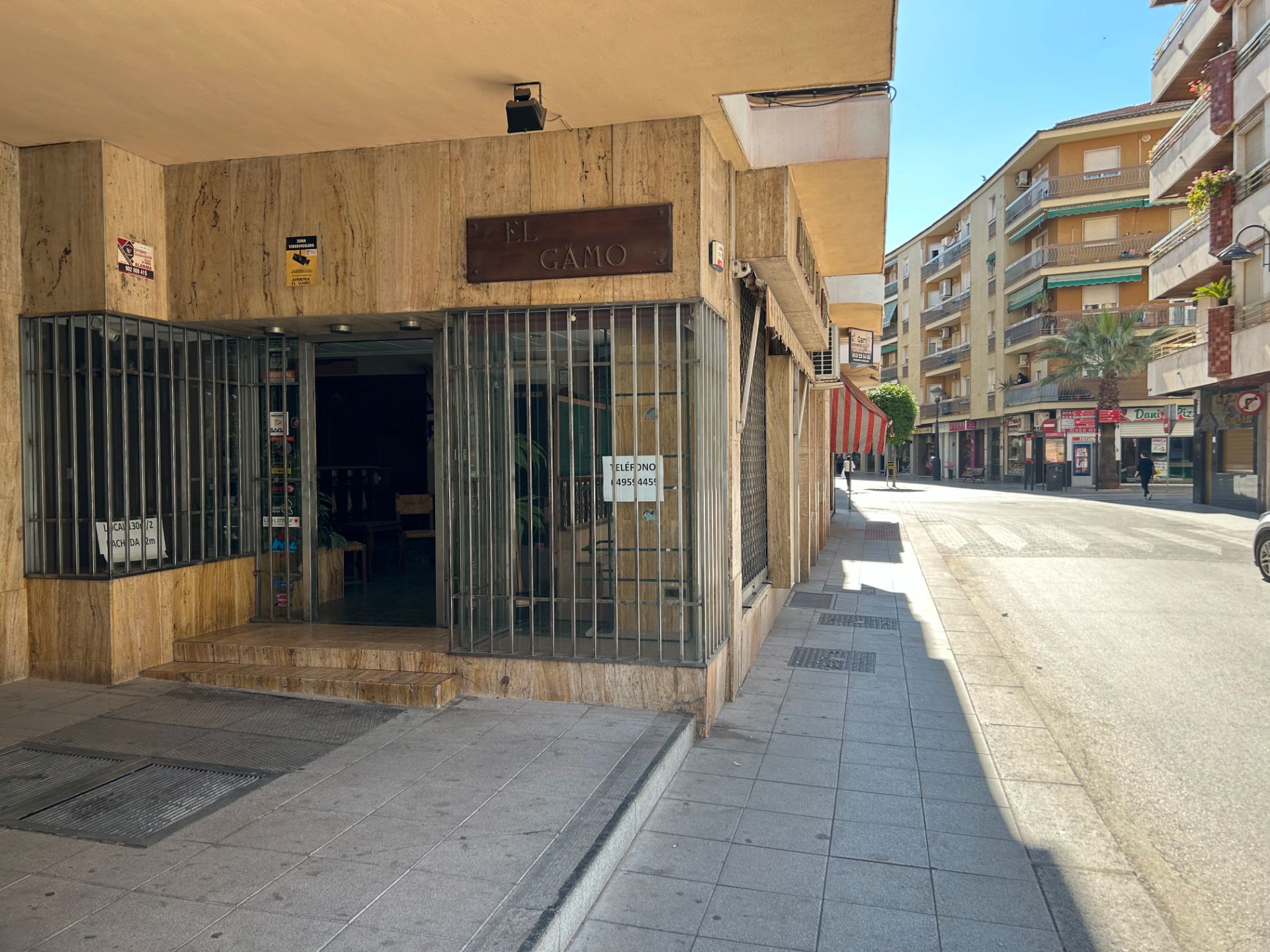 Local de lloguer a Avenida Doce de Agosto, Andújar