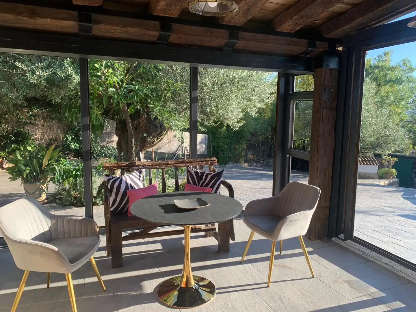 Terrassa de Casa o xalet en venda en El Bosque amb Jardí privat i Piscina