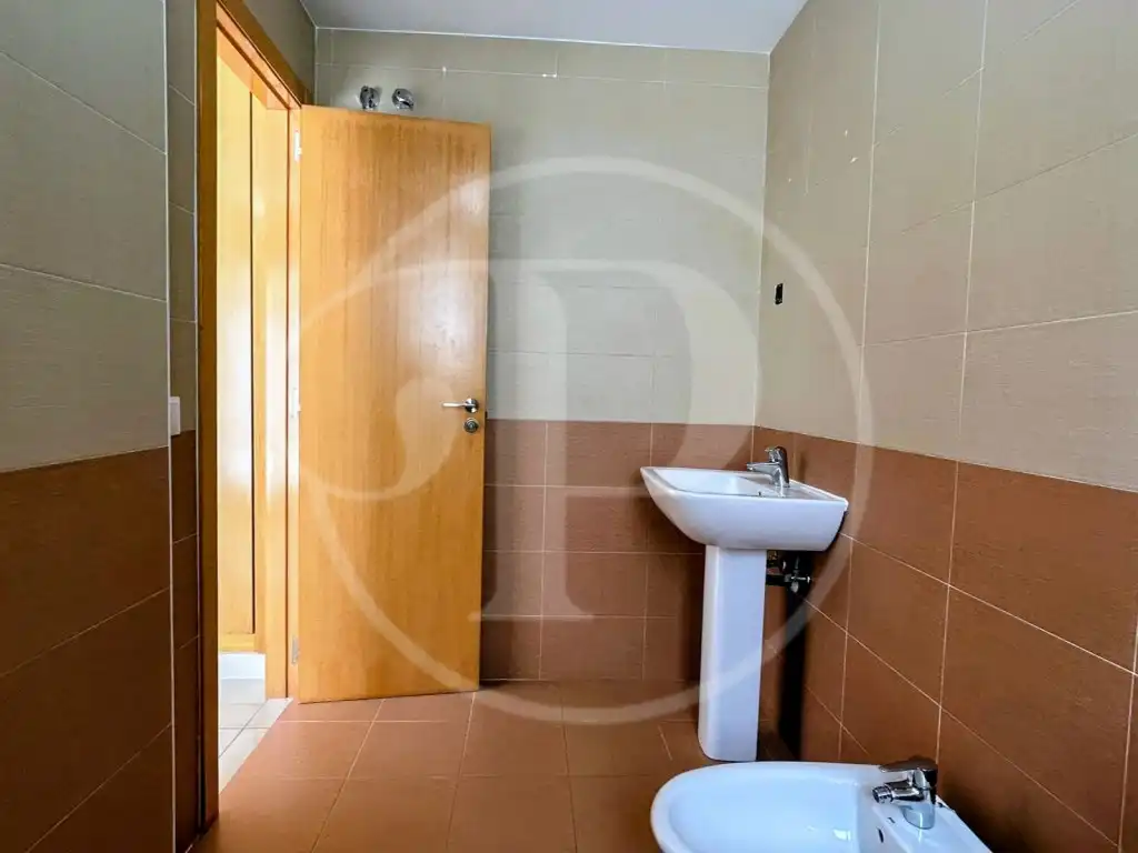 Bathroom of Flat for sale in Montserrat  with Air Conditioner, Heating and Terrace