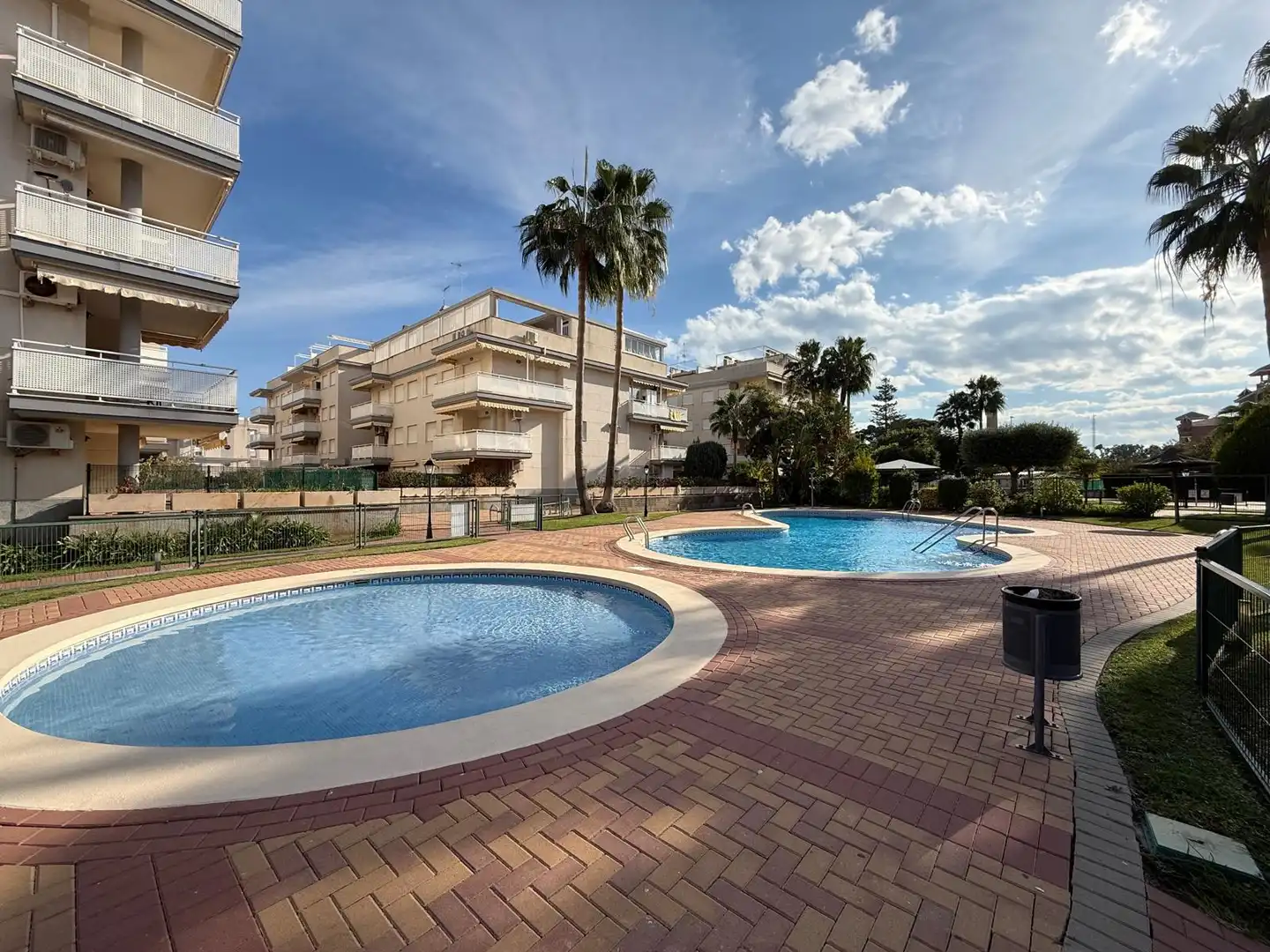Piscina de Casa adosada de lloguer en Canet d'En Berenguer amb Aire condicionat, Calefacció i Jardí privat
