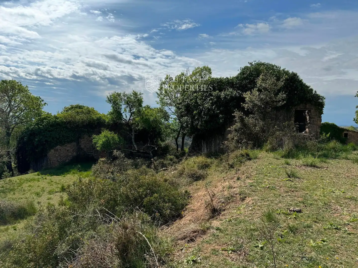Finca rústica en venda en Cabanelles