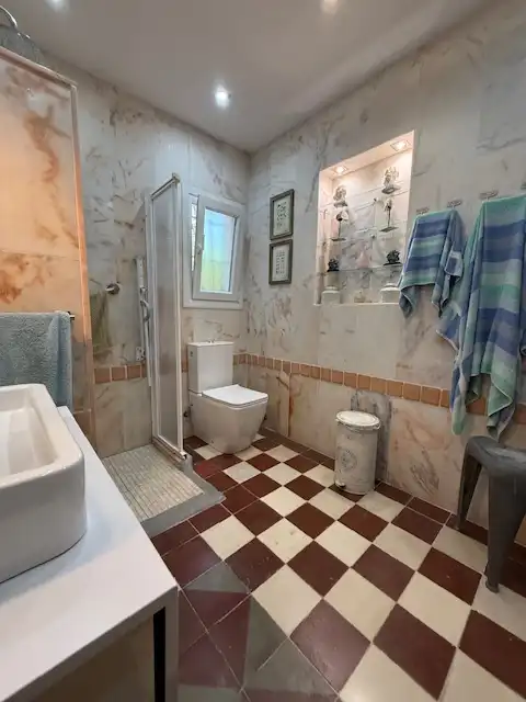Bathroom of Houses for sale in Chiclana de la Frontera  with Private garden, Terrace and Storage room