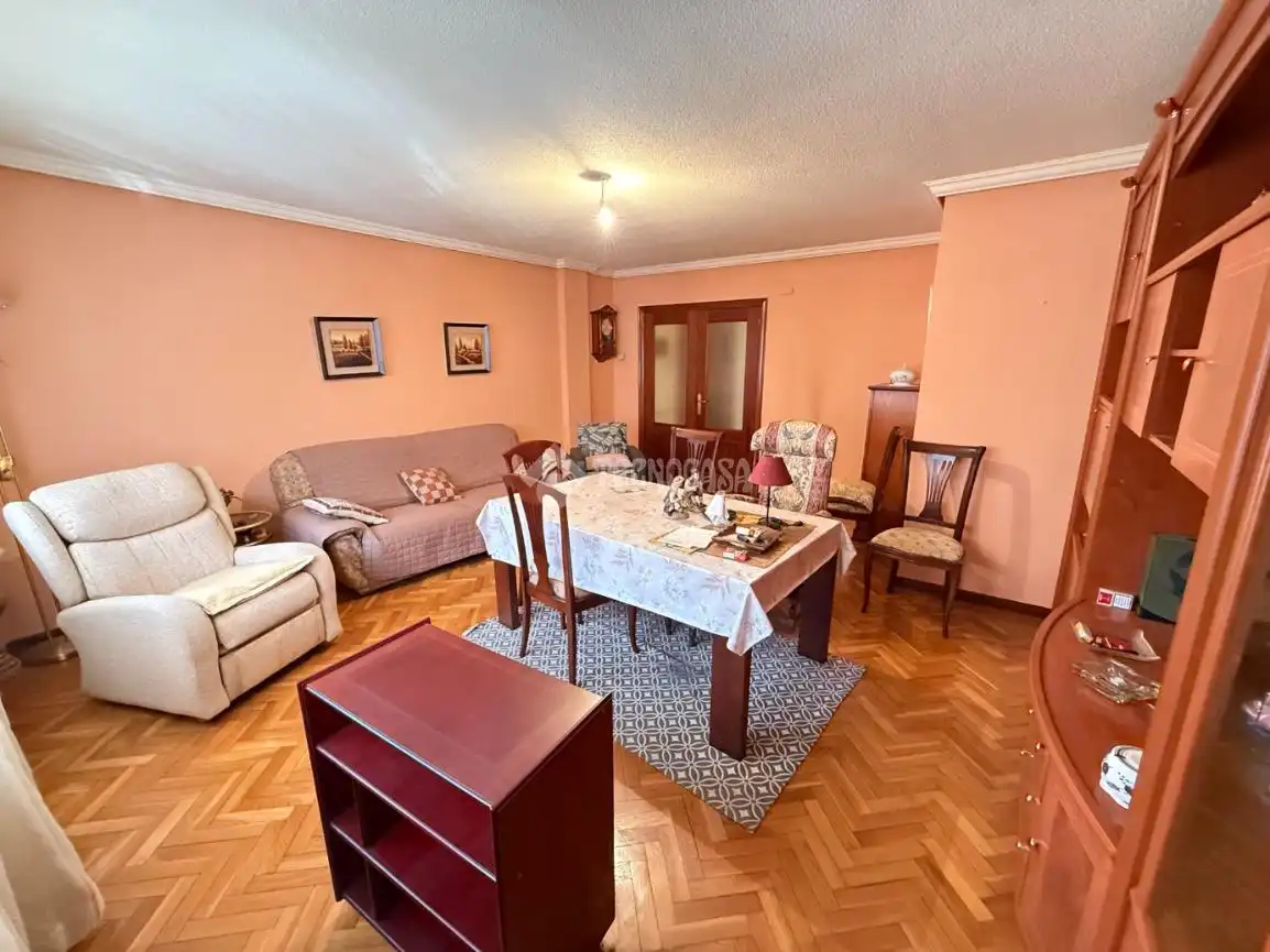 Wohnzimmer von Wohnung zum Verkauf in Guadalajara mit Heizung