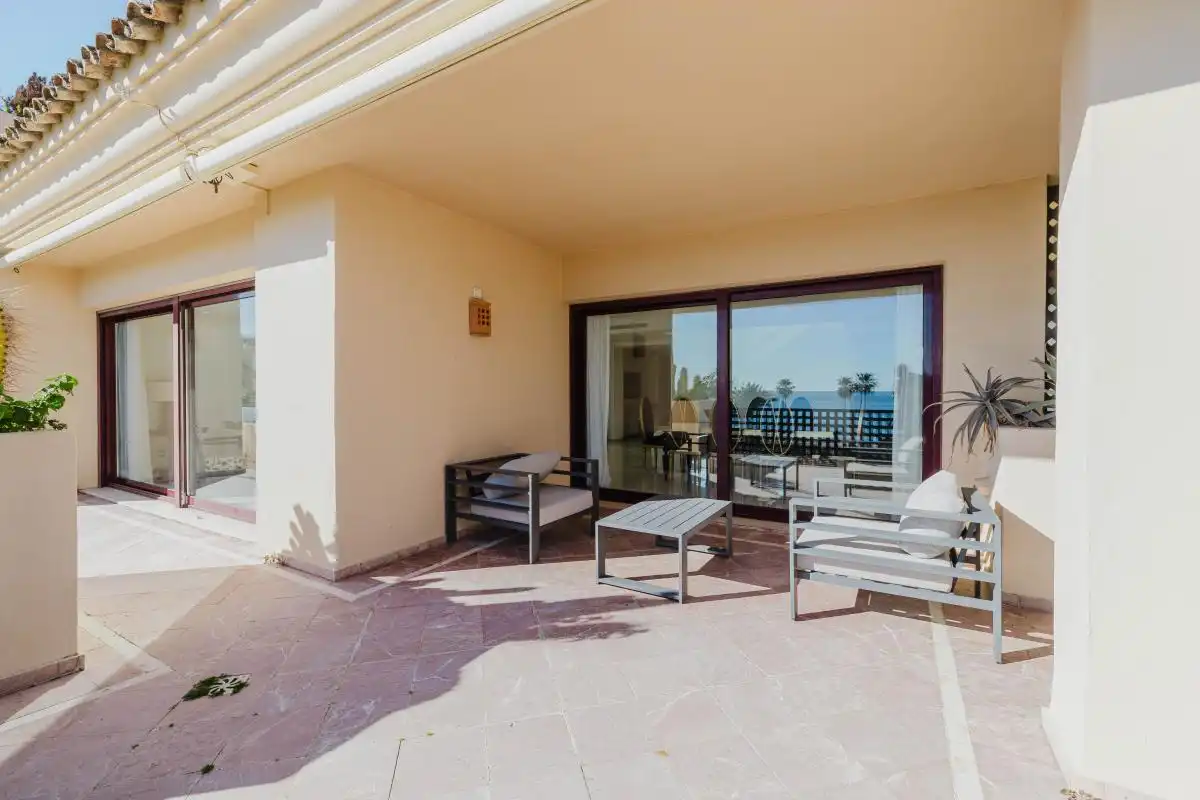 Terrassa de Dúplex en venda en Estepona amb Aire condicionat, Calefacció i Jardí privat