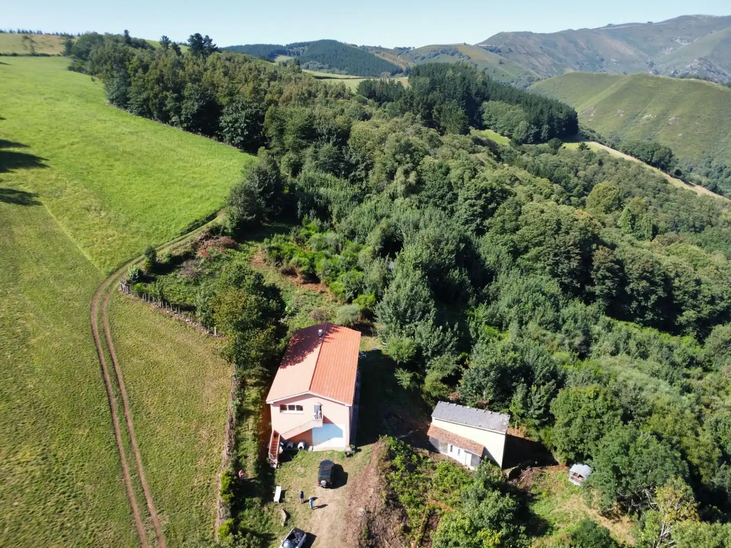 Country homes for sale in Allande