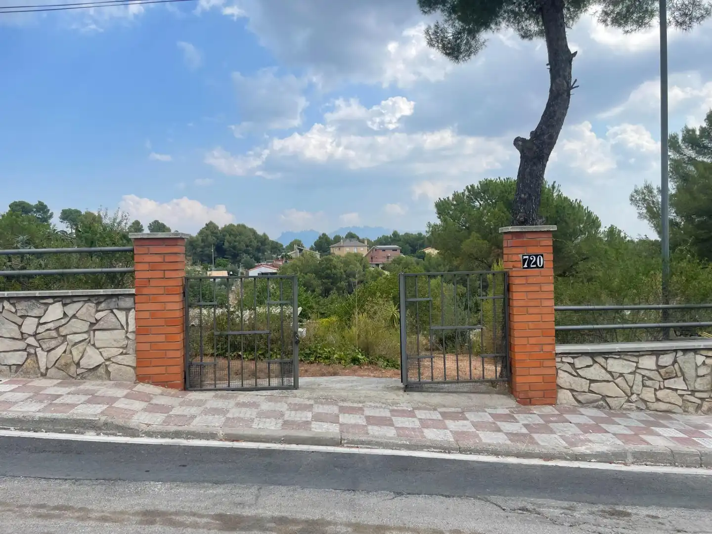Terreno residencial en venta en Carrer CASTILLO CABRER, imagen 2