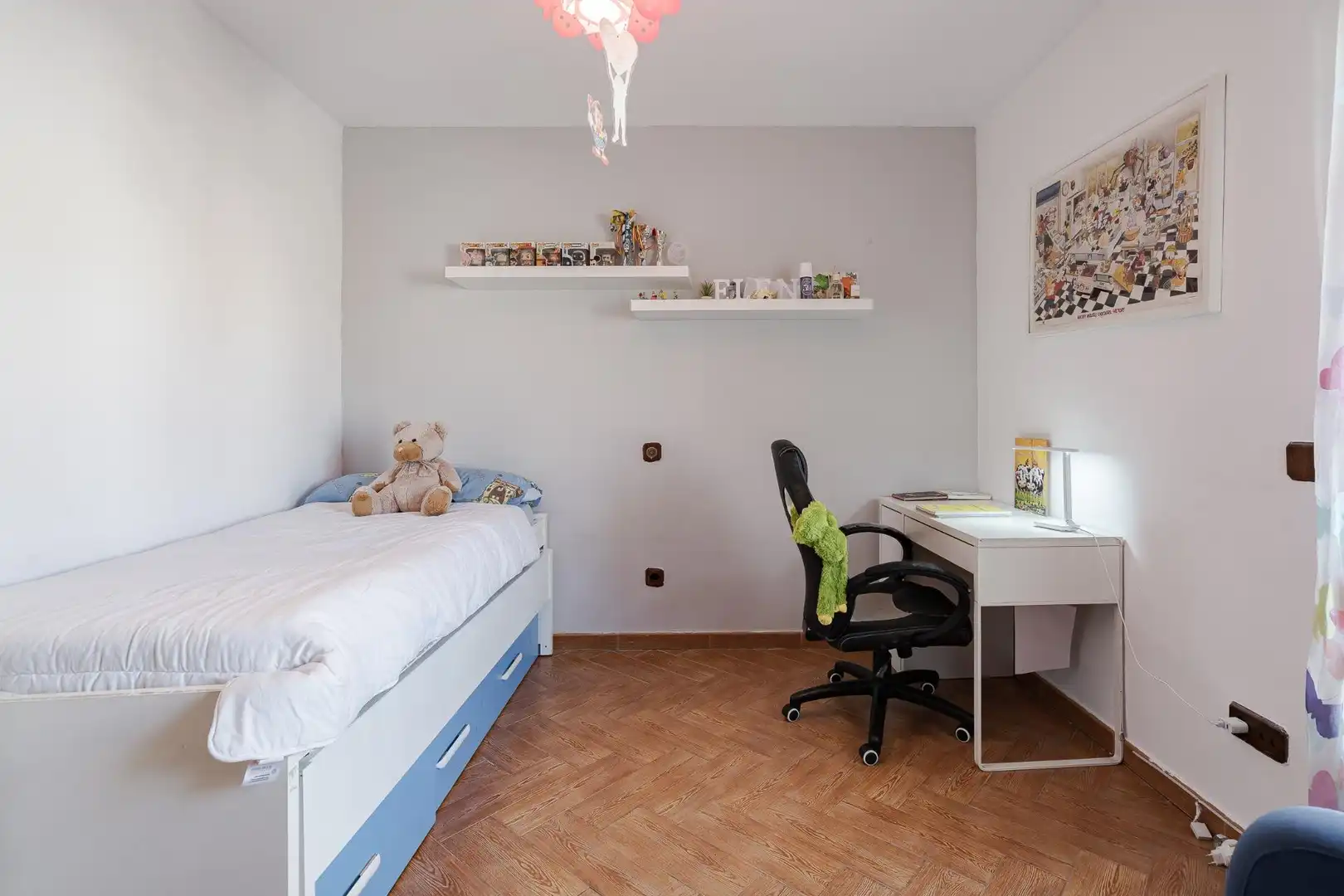 Dormitori de Casa o xalet en venda en Camarma de Esteruelas amb Calefacció i Jardí privat