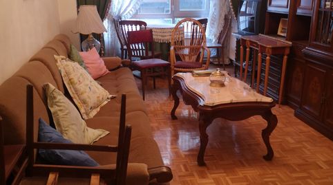 Foto 2 de Piso en venta en Avenida República Argentina, Jesuitas, Logroño