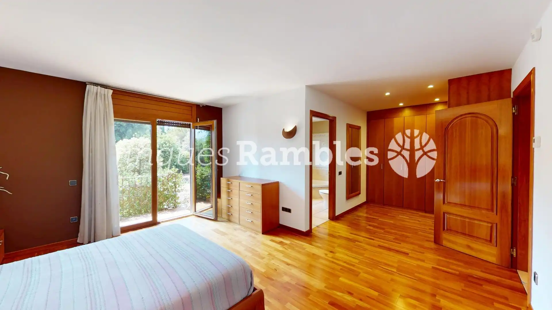 Habitación de Casa o chalet en venta en La Pobla de Claramunt con Calefacción, Jardín privado y Terraza