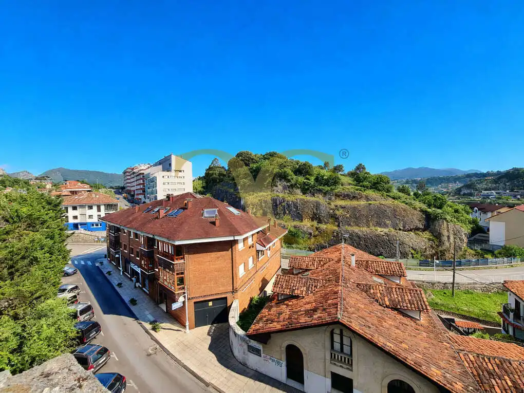 Vista exterior de Casa adosada en venta en Ribadesella con Calefacción, Trastero y Amueblado