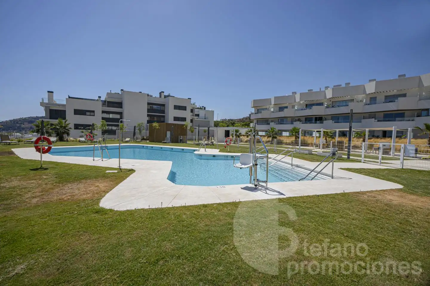Piscina de Piso en venta en Málaga con Aire acondicionado, Terraza y Trastero