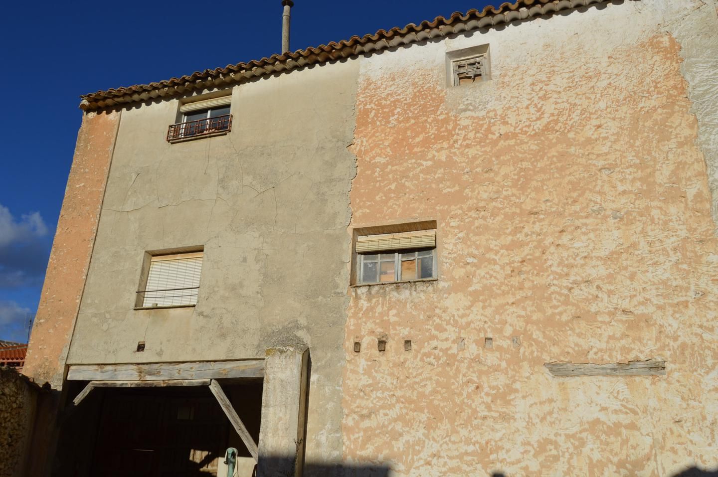 Vista exterior de Casa adosada en venda en Santa Cruz de la Zarza