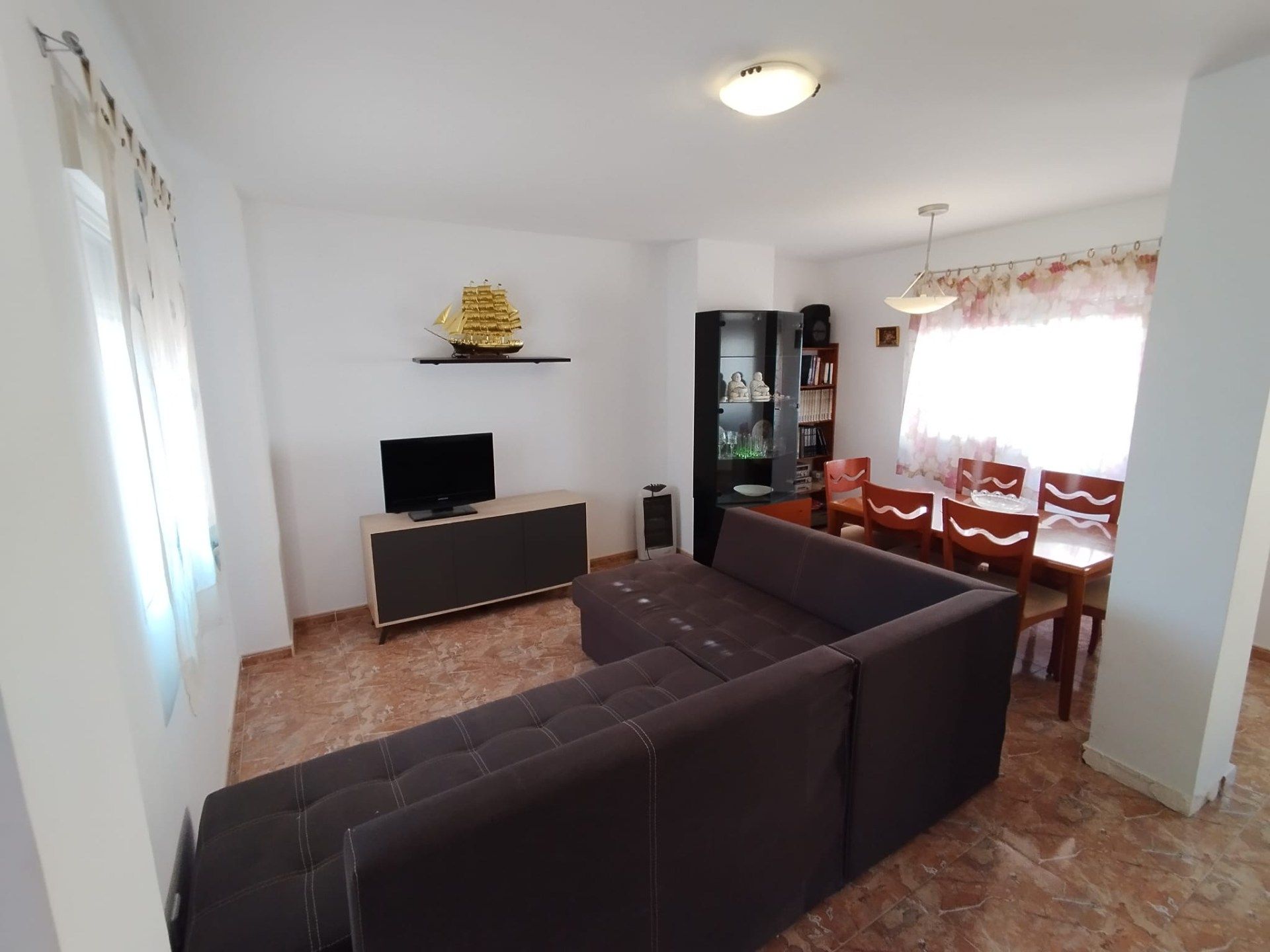 Sala de estar de Piso de alquiler en Torrevieja con Terraza y Amueblado