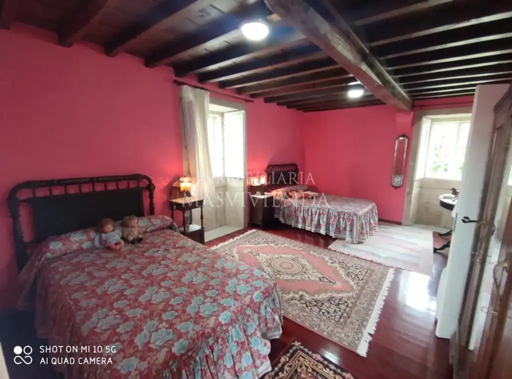 Dormitori de Casa o xalet en venda en Moraña amb Calefacció i Jardí privat