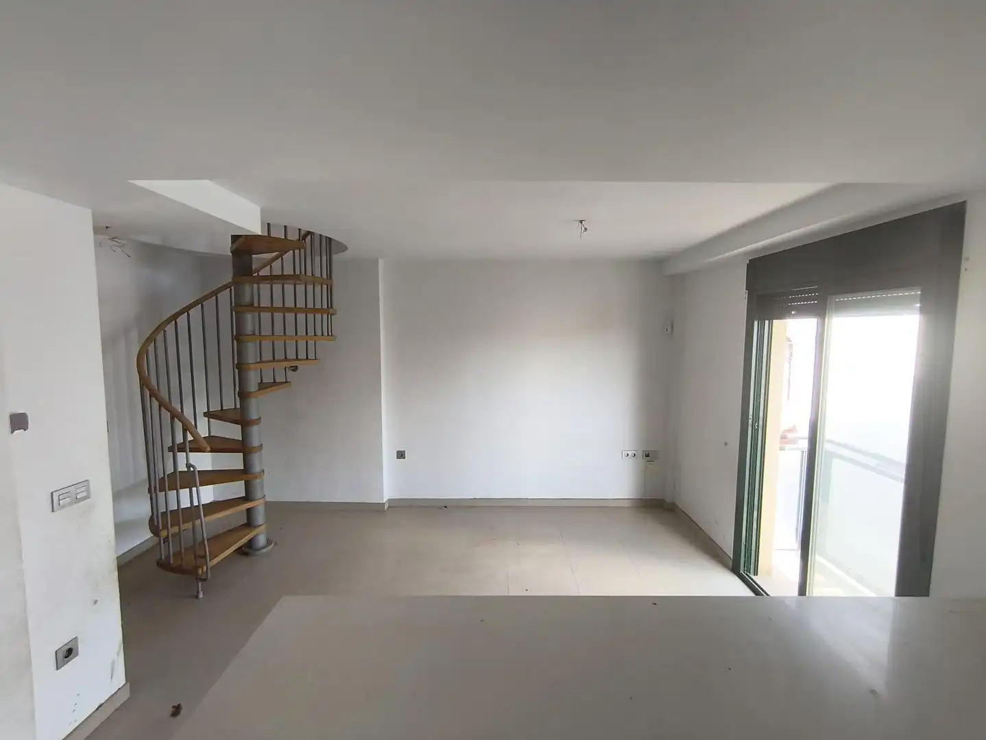 Dachboden zum Verkauf in Pulianas mit Terrasse und Balkon
