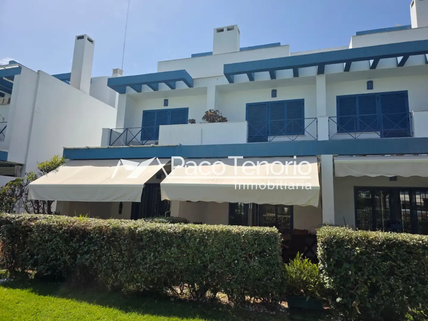 Außenansicht von Einfamilien-Reihenhaus zum Verkauf in Islantilla mit Terrasse, Möbliert und Waschmaschine