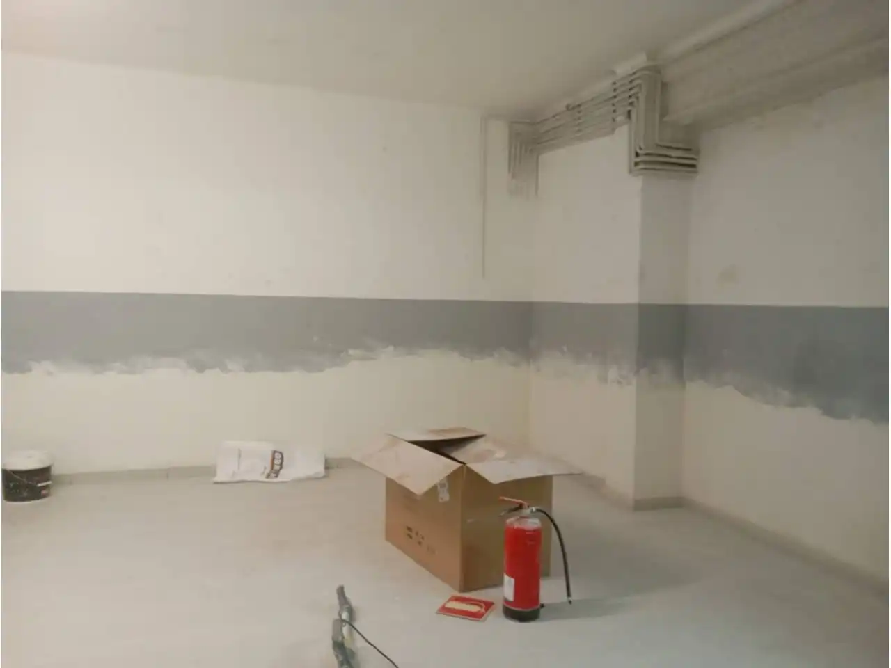 Local de lloguer en L'Hospitalet de Llobregat amb Aire condicionat i Alarma