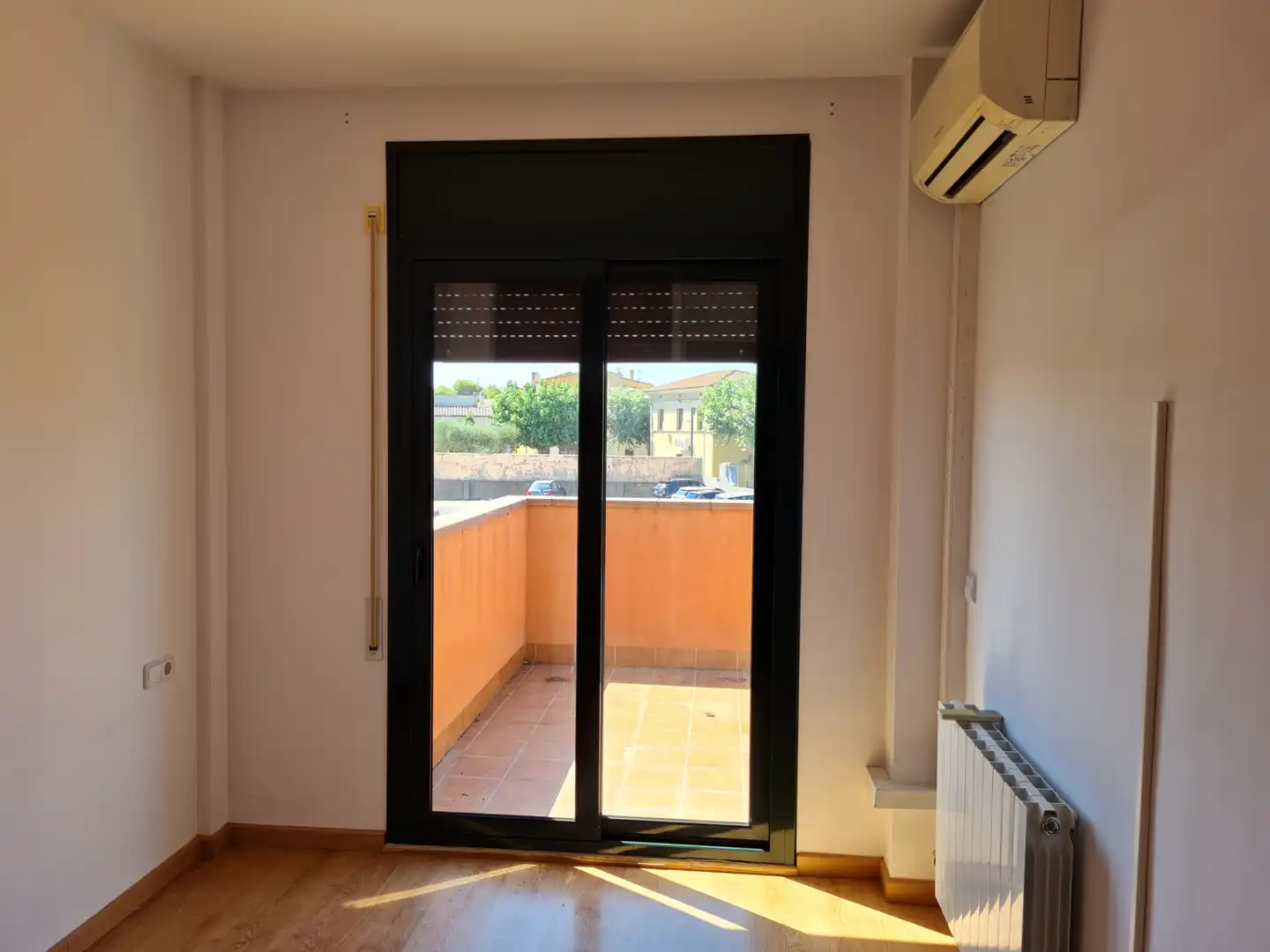 Balcony of Detached homes for rent in Fortià  with Air Conditioner, Heating and Private garden
