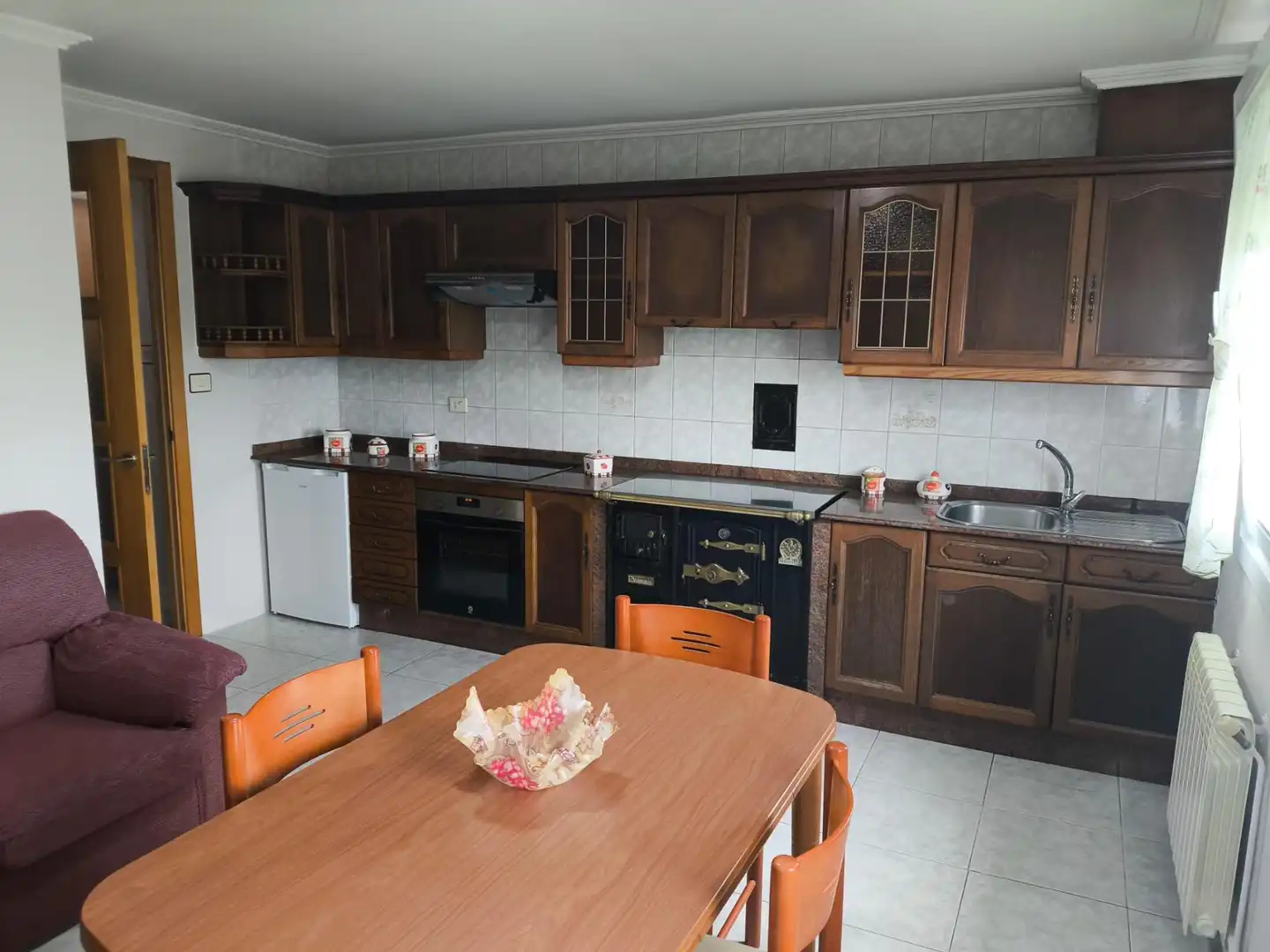 Kitchen of Houses for rent in Carballo  with Air Conditioner, Heating and Storage room