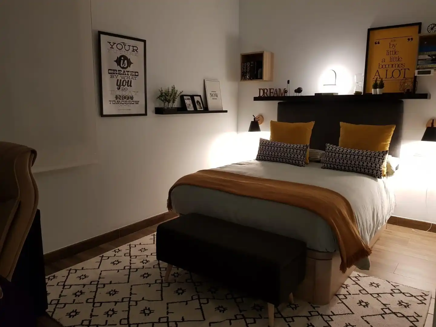 Habitación de Casa o chalet en venta en Carmona con Aire acondicionado, Jardín privado y Trastero