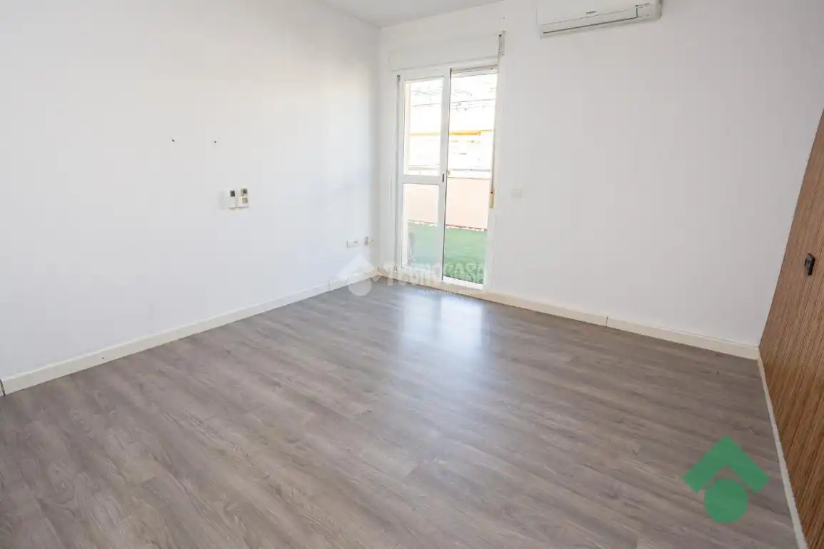 Bedroom of Attic for sale in Algeciras  with Air Conditioner and Terrace