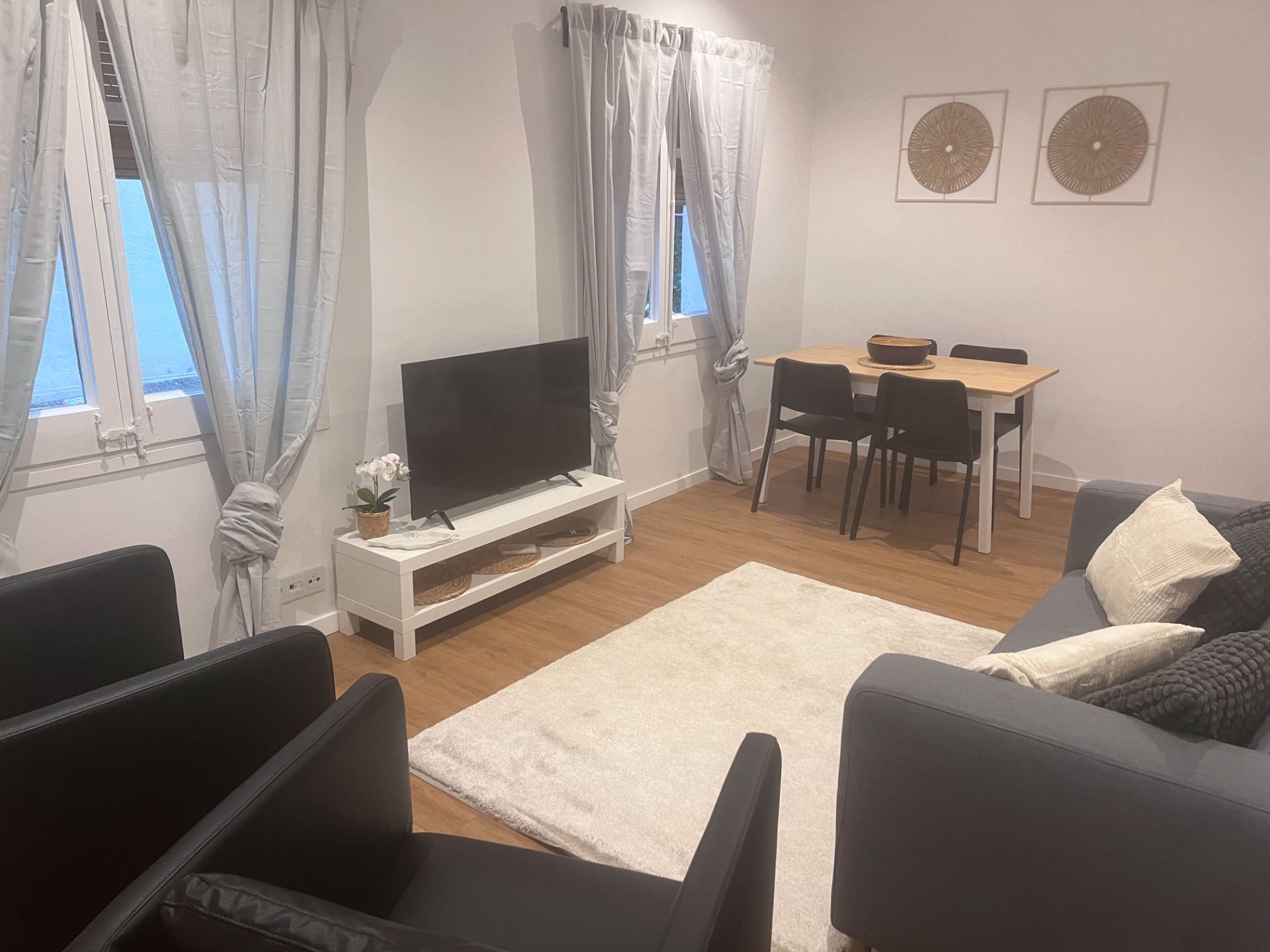 Living room of Flat to rent in  Barcelona Capital  with Air Conditioner, Heating and Parquet flooring