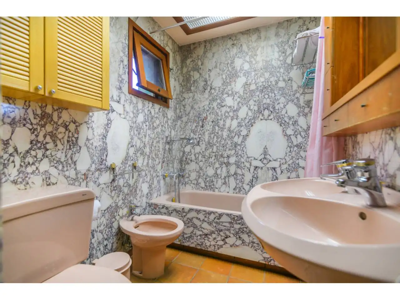Badezimmer von Haus oder Chalet zum Verkauf in Sant Vicenç de Castellet mit Klimaanlage, Heizung und Privatgarten