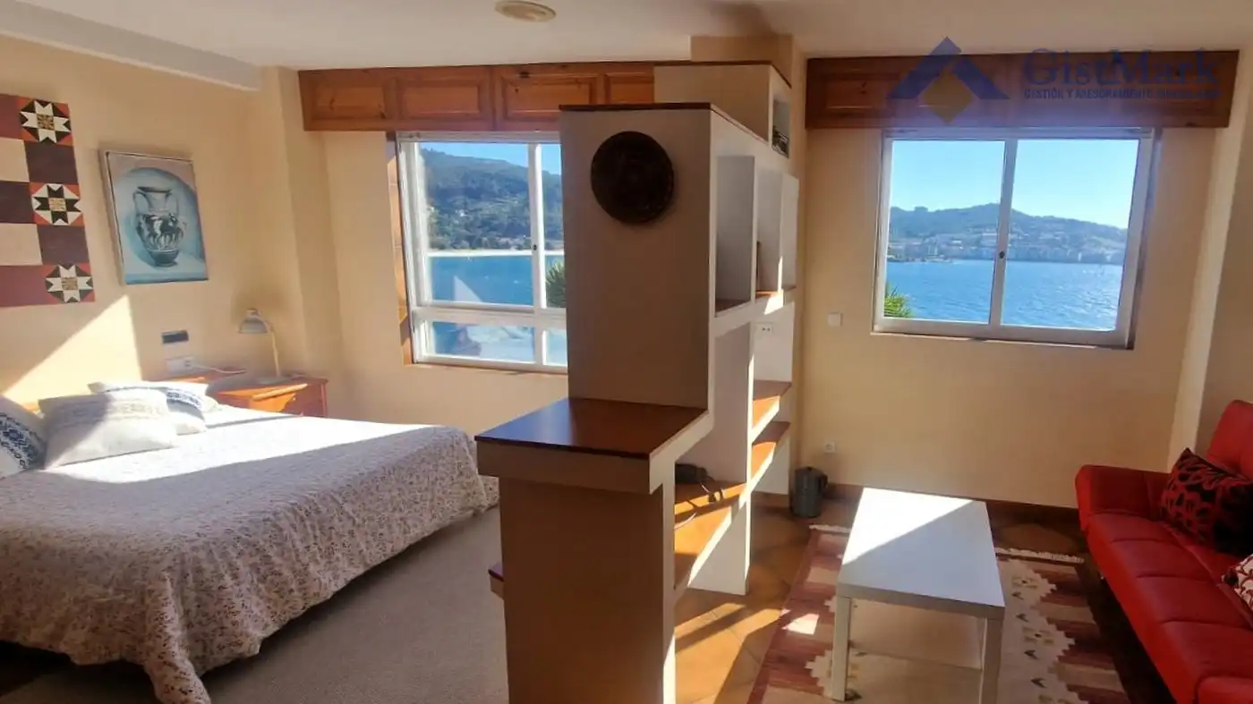 Habitación de Casa o chalet en venta en Nigrán con Calefacción, Jardín privado y Terraza