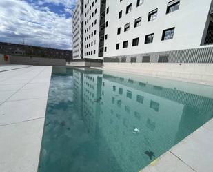 Swimming pool of Flat to rent in Terrassa  with Air Conditioner, Private garden and Parquet flooring