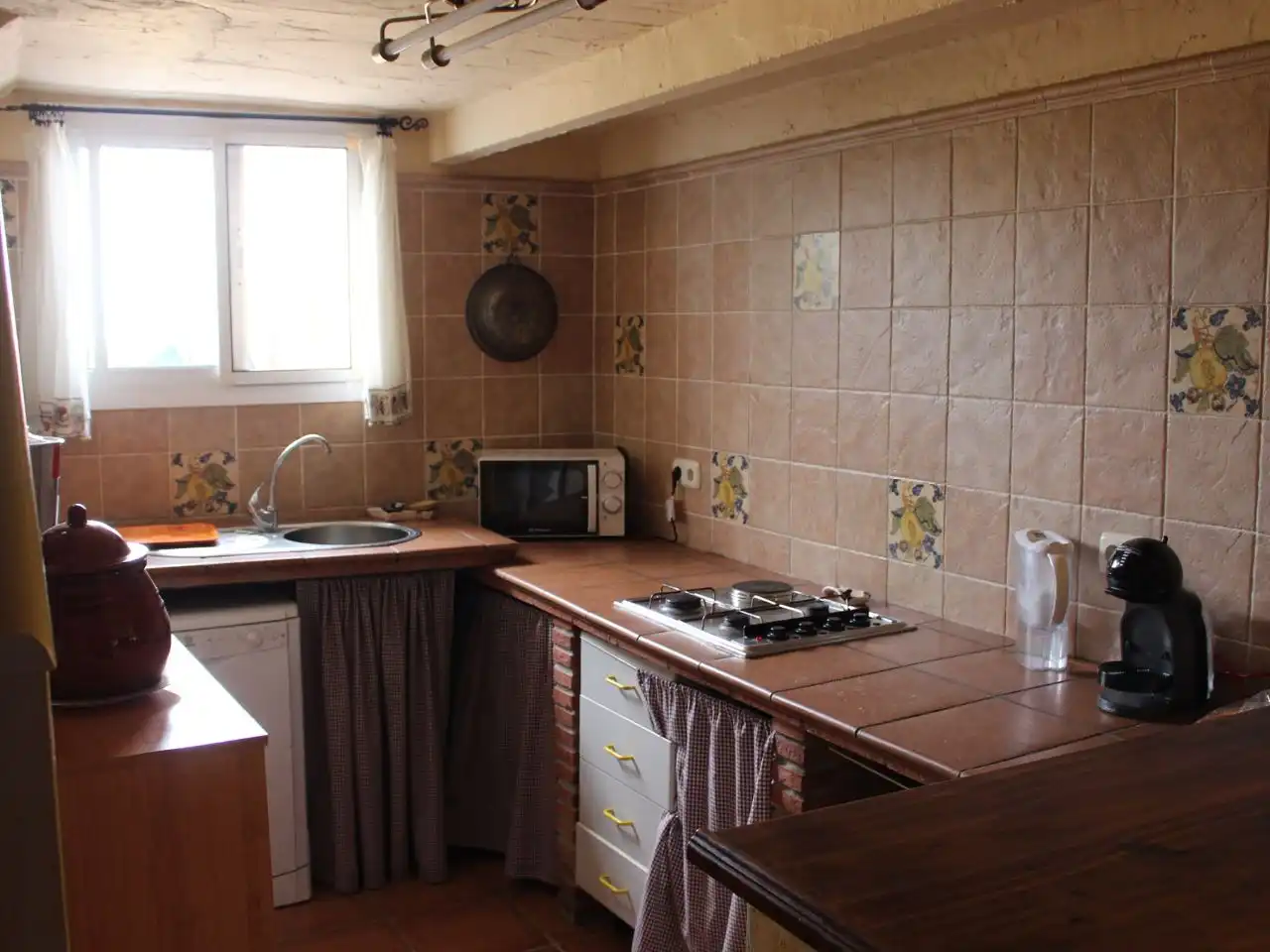Cuina de Casa o xalet de lloguer en Alhaurín El Grande amb Aire condicionat, Terrassa i Piscina