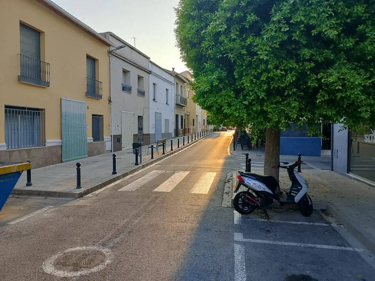 Außenansicht von Residential zum Verkauf in Benirredrà