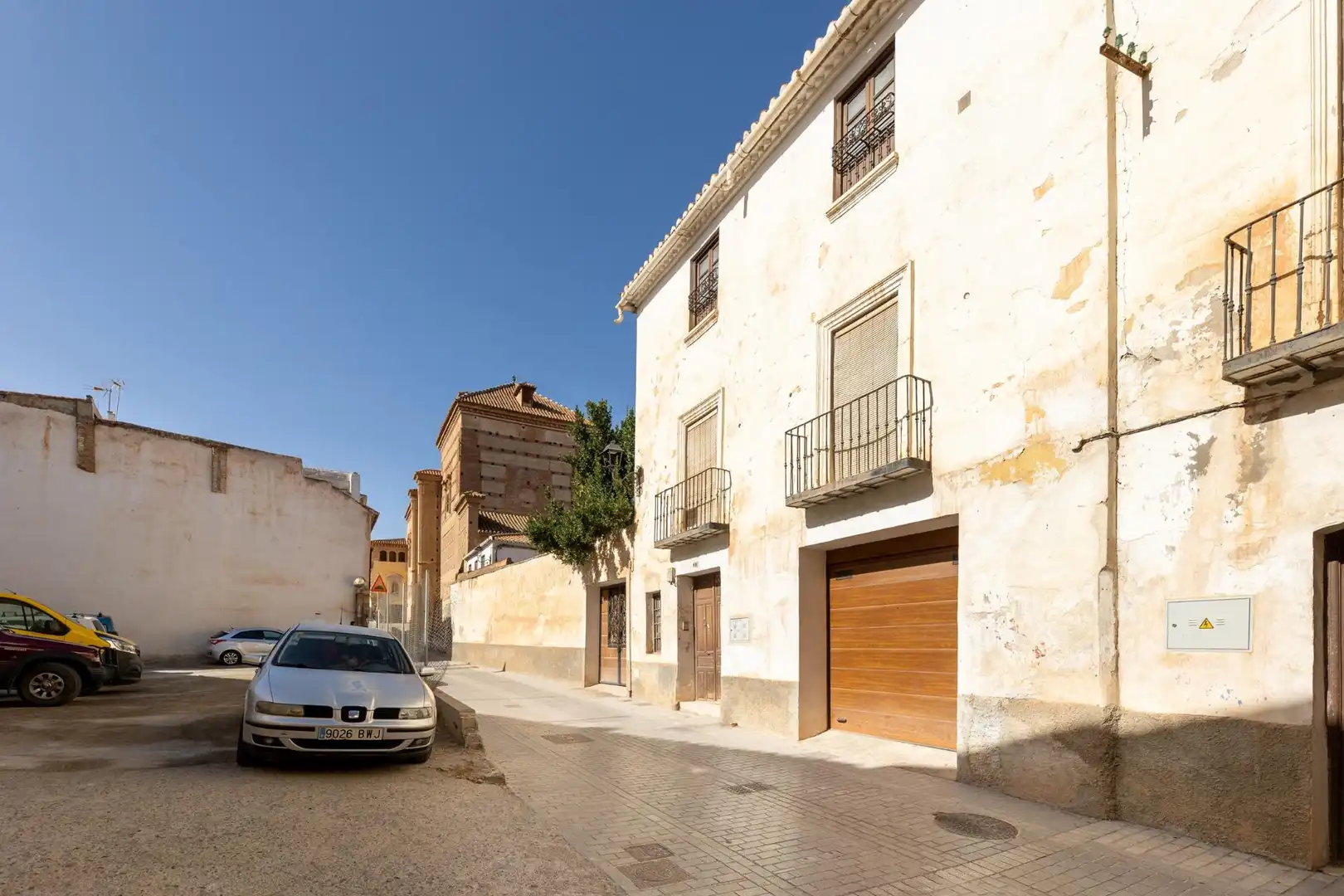 Vista exterior de Edificio en venta en Guadix