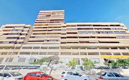 Exterior view of Flat for sale in  Santa Cruz de Tenerife Capital  with Air Conditioner, Private garden and Terrace